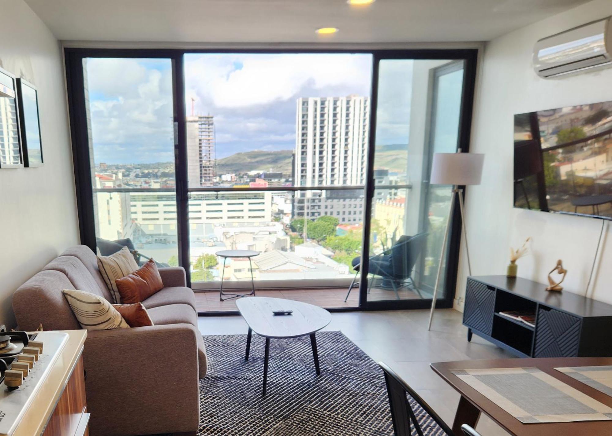 Downtown Apartment With Balcony City View, Gym & Lounge ติฮัวนา ภายนอก รูปภาพ