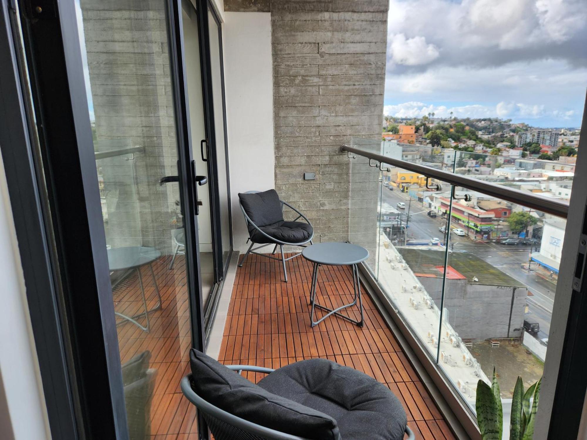 Downtown Apartment With Balcony City View, Gym & Lounge ติฮัวนา ภายนอก รูปภาพ